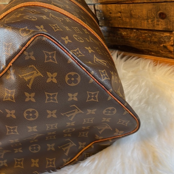 Louis Vuitton Monogram Keepall 50 - Picture 11 of 15